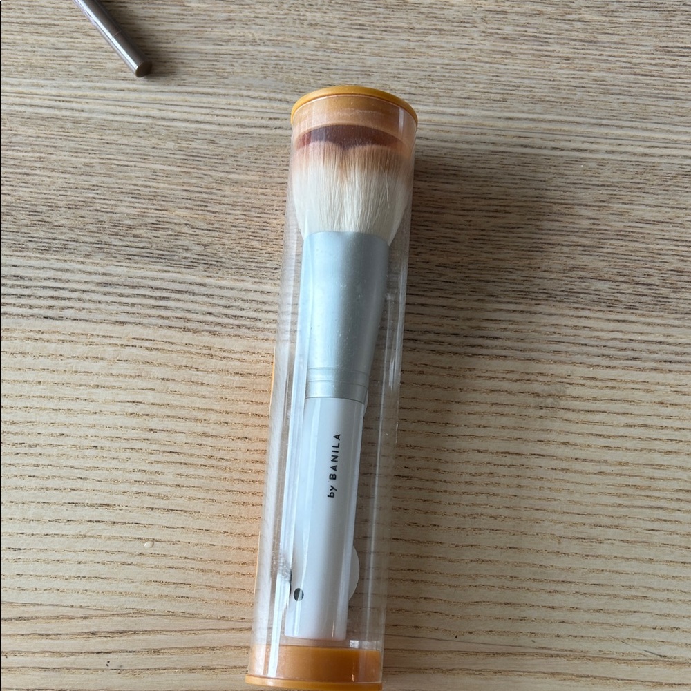 Banila Dog Paw Makeup Brush